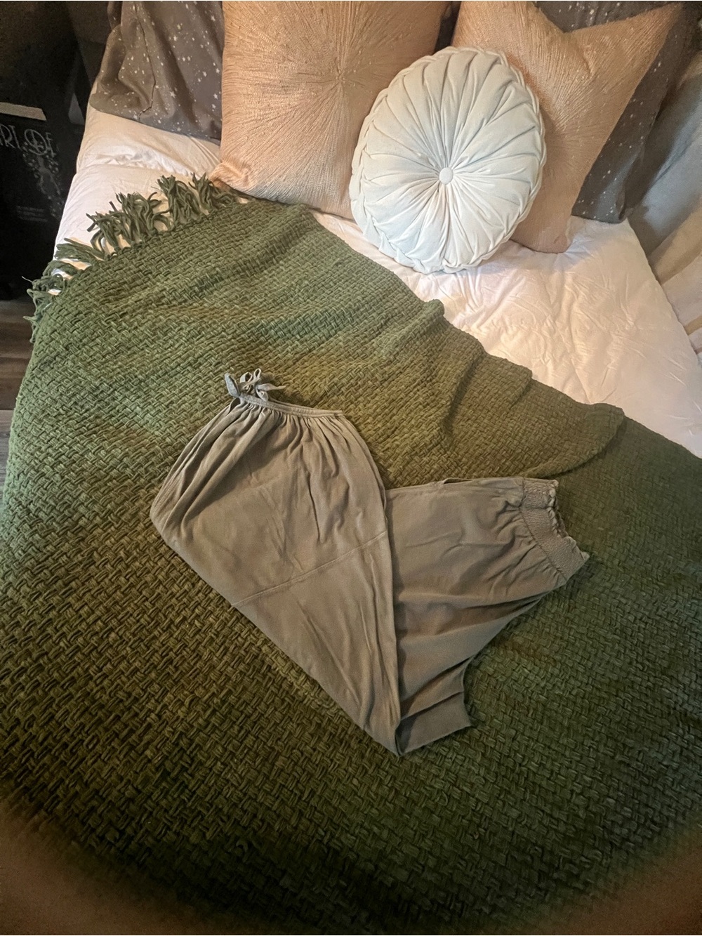 Aerie Women’s Olive Green Lounge Bottoms